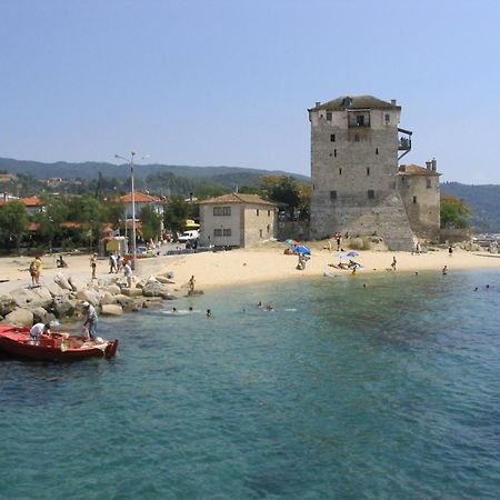 Yulia Guest House Ouranoupoli Exterior photo
