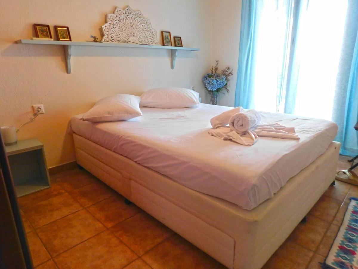 Yulia Guest House Ouranoupoli Exterior photo